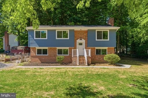 10902 MEADOWLARK LANE - Photo 1