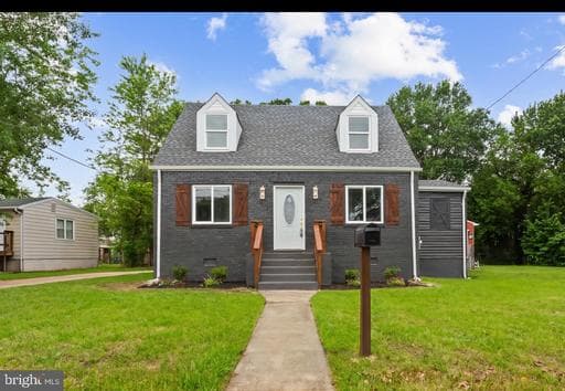 2811 Lakehurst Ave, District Heights, MD 20747-3523, United States - Photo 1