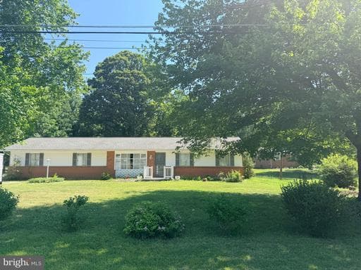 9528 BADGER AVENUE - Photo 1