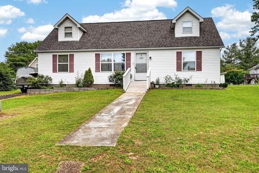 5821 ROBIN STREET - Photo 1