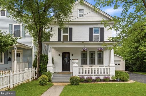 320 VIRGINIA AVENUE - Photo 1