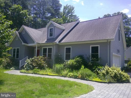 6514 WYNCOTE AVENUE - Photo 1