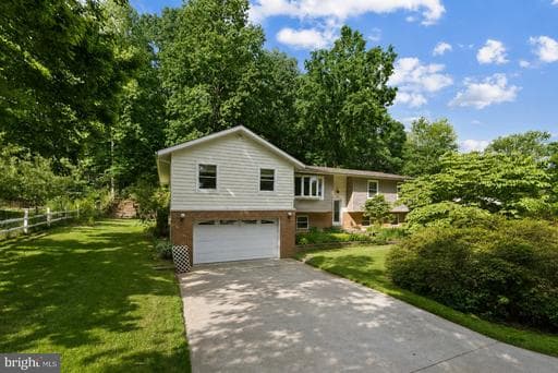 2178 GLENFIELD ROAD - Photo 1
