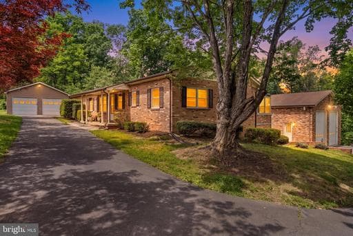 3586 RELIANCE ROAD - Photo 1