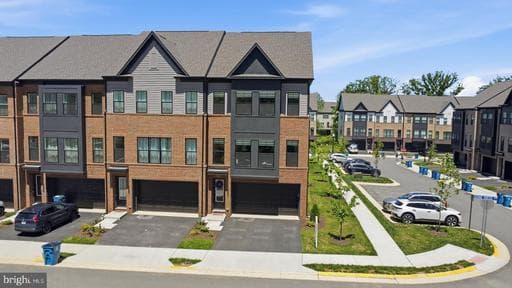 42128 STONE PRESS TERRACE - Photo 1
