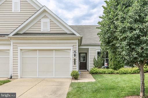 163 Castle Hill Dr, Fredericksburg, VA 22406-5455, United States