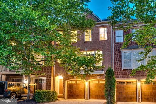 104 HERNDON MILLS CIRCLE - Photo 1