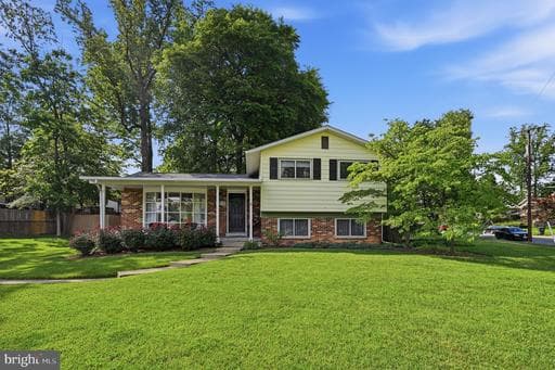 4512 MEDFORD DRIVE