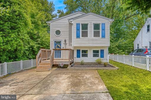 926 CENTRAL STREET - Photo 1