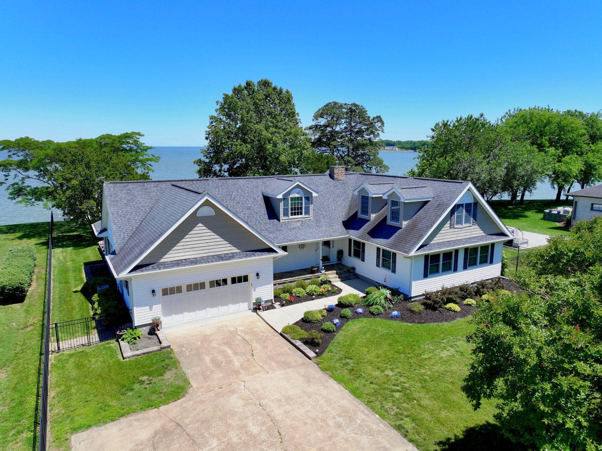 651 Barracks Beach Dr, Colonial Beach, VA 22443-4536, United States - Photo 1