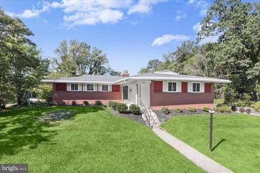 201 SUTER ROAD - Photo 1