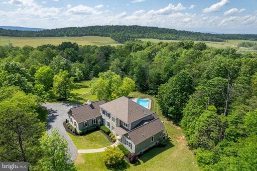 128 BABBS RUN LANE - Photo 1