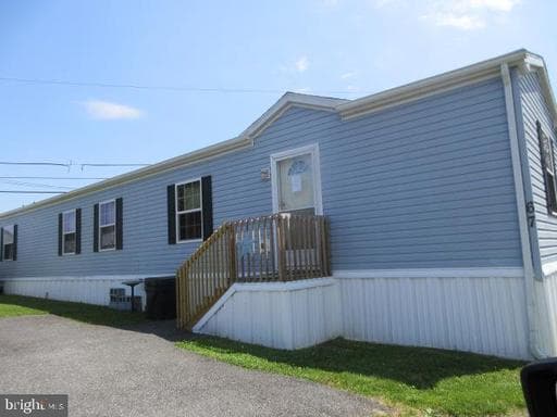 67 SAINT MICHAELS CT - Photo 1
