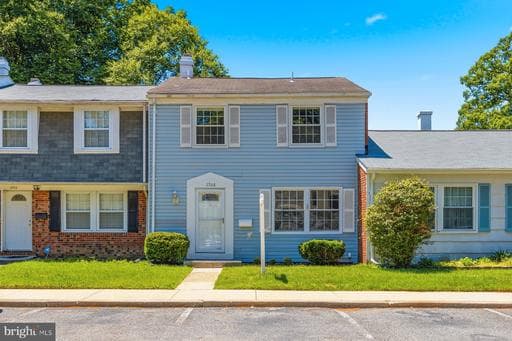 1768 FARMINGTON COURT - Photo 1
