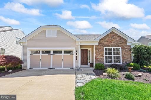 37 BATTERY POINT DRIVE - Photo 1