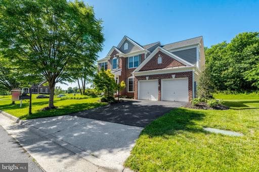 43896 CHURCHILL GLEN DRIVE - Photo 1
