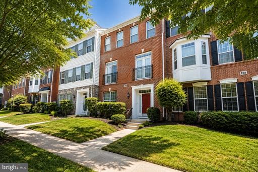 184 AUTUMN VIEW DRIVE