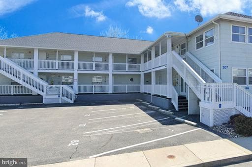 207 8TH STREET 103C