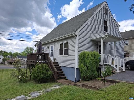 642 N DELPHINE AVE,WAYNESBORO,VA,22980,WAYNESBORO CITY - Photo 1