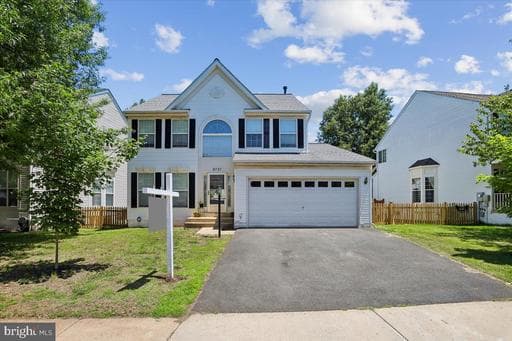 8737 HACKNEY DRIVE - Photo 1