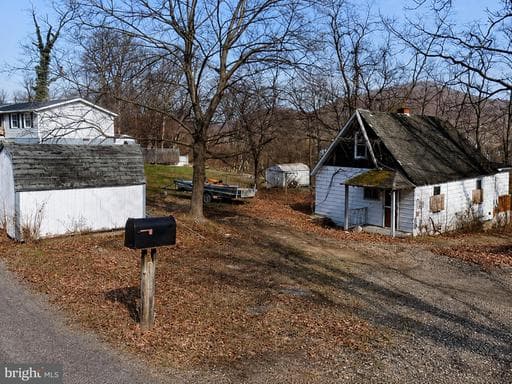 14432 AMCELLE STREET - Photo 1