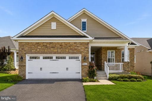 9813 BALLS BLUFF DRIVE - Photo 1