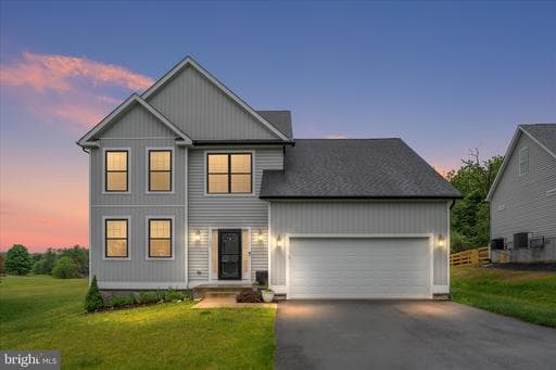 103 FAIRWAY CIRCLE - Photo 1