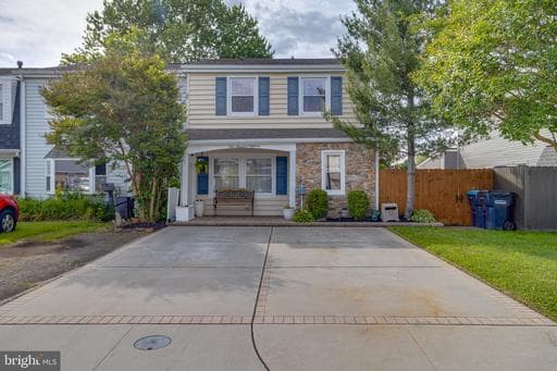 118 DRIFTWOOD COURT - Photo 1