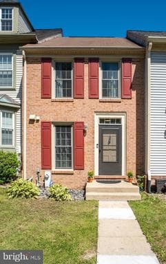 8804 BIRCHWOOD WAY - Photo 1