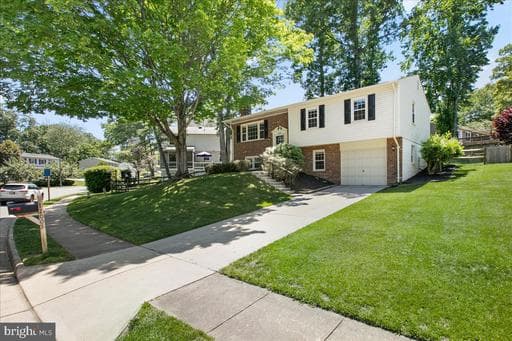 12005 WILLOWOOD DRIVE - Photo 1