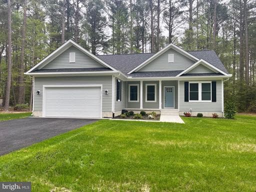 41 Wildwood RD COLONIAL BEACH VA 22443 - Photo 1