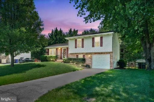 7094 Saddle Dr, Sykesville, MD 21784-5964, United States - Photo 1