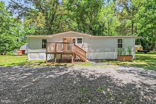 4820 MOSER LANE - Photo 1