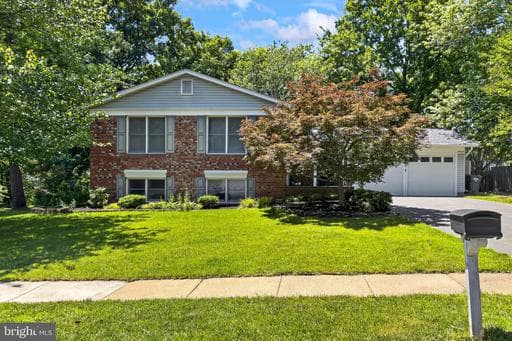 6908 ROCHAMBEAU PLACE - Photo 1