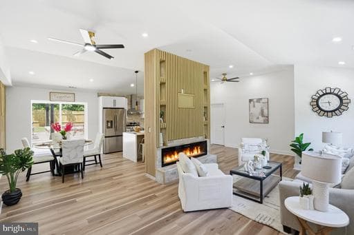 603 MARYLAND AVENUE - Photo 1