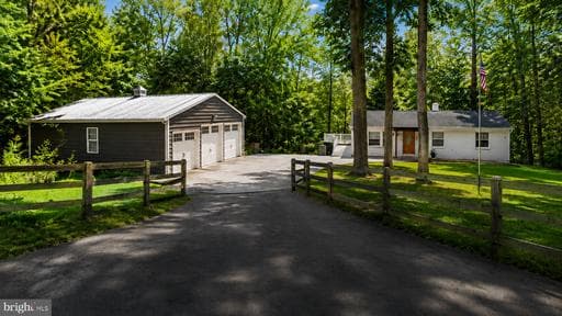 32 CODJUS DRIVE - Photo 1