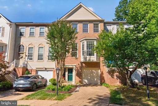 47644 SANDBANK SQUARE - Photo 1