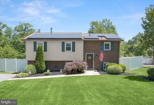 9315 MADISON AVENUE - Photo 1