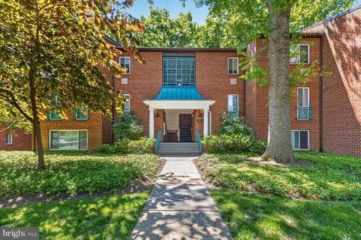 11823 BRETON COURT 1A - Photo 1