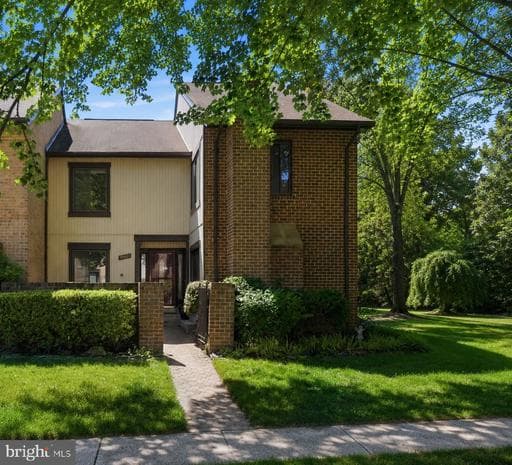 9801 DAIRYTON COURT - Photo 1