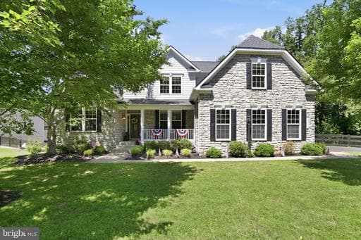 8046 SIDE HILL DRIVE - Photo 1