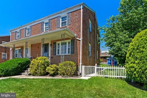 48 LYNDALE AVENUE - Photo 1