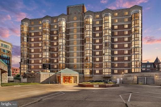 24 COURTHOUSE SQ 807 - Photo 1