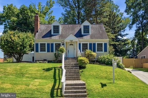 3402 MCCOMAS AVENUE - Photo 1