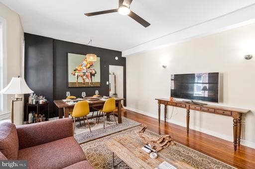 1527 PARK ROAD 301 - Photo 1
