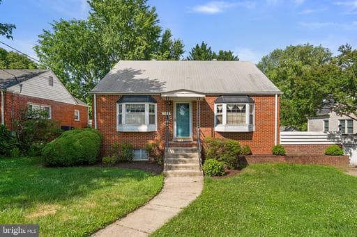507 HARDING DRIVE - Photo 1