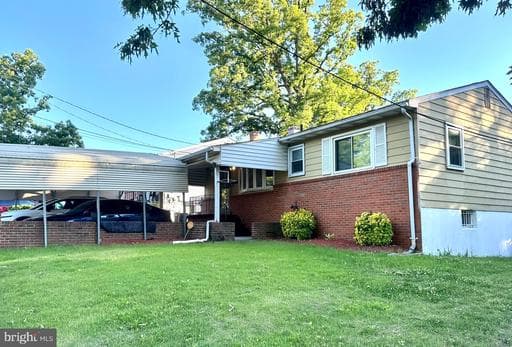 2114 COLUMBIA AVENUE - Photo 1