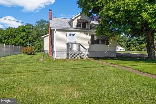 6824 WOODBINE ROAD - Photo 1