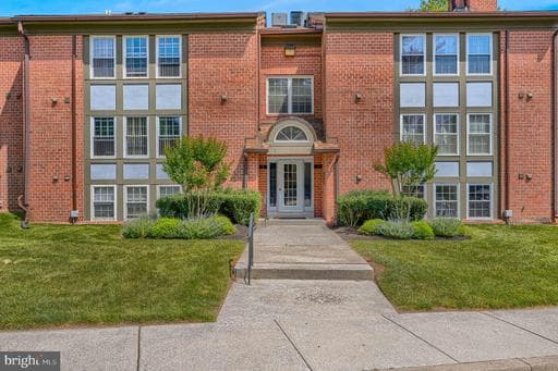 3 PIPE HILL COURT 3B - Photo 1