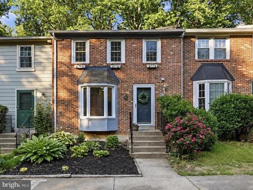 5723 WALNUT WOOD LANE - Photo 1